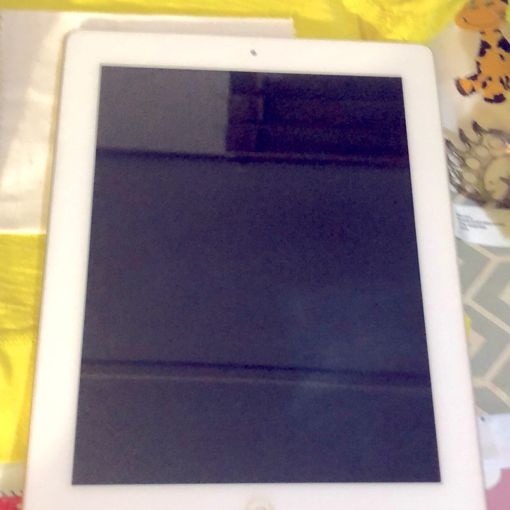 Apple iPad 2nd gen excellent condition hardly ever used it . Model #A1458